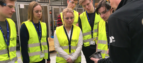 3. g-elever inviterer lokale virksomheder på café